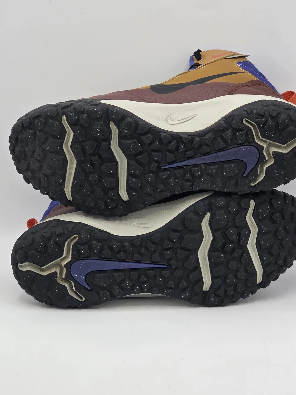Nike Terrascout GS Flax Bronze Eclipse Sneaker Boots - Youth Size 7